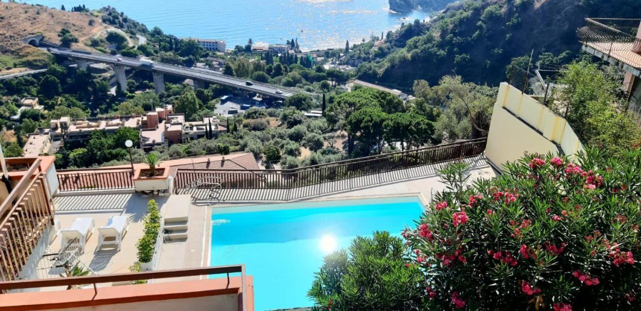 Taormina Panoramic Seaview Apartment Exterior photo